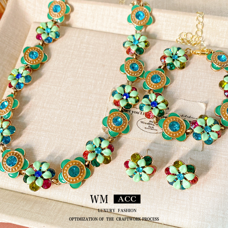 Medieval vintage diamantes collar de flores de goteo de aceite ligero lujo nicho collar de clavícula retro conjunto de joyas exquisitas mujeres