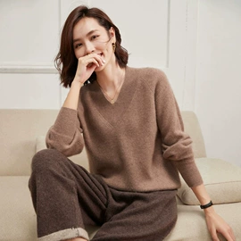 女式羊毛衫;女式T恤;女式针织衫