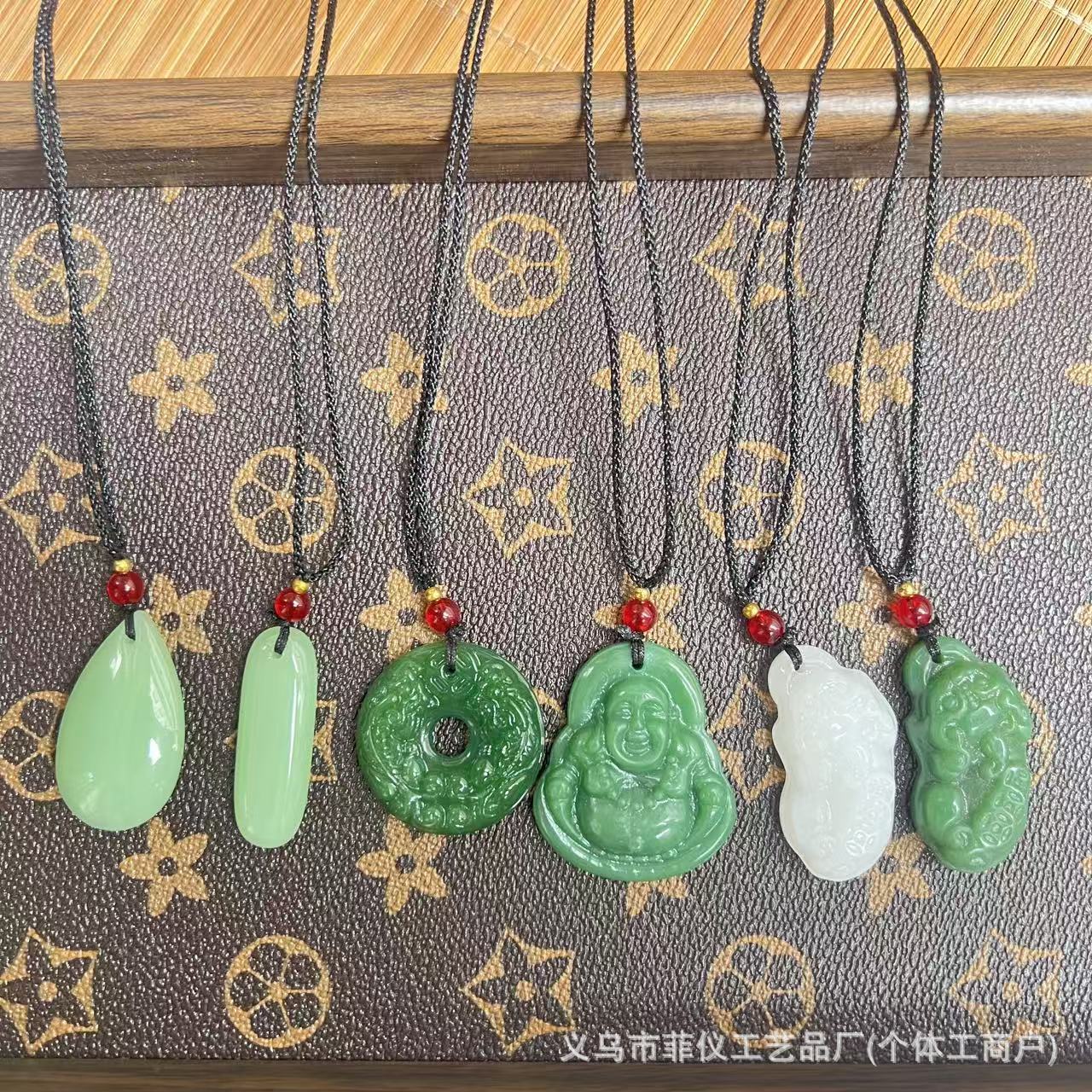 仿玉平安扣貔貅钥匙扣招财转运汽车挂件男女精致手机吊坠挂饰