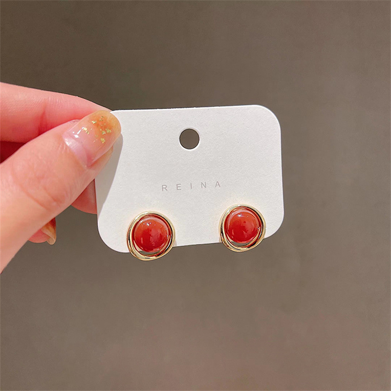 Simple Light Luxury Red Round Pearl Earrings Niche New Year 2022 New Trendy Earrings display picture 2