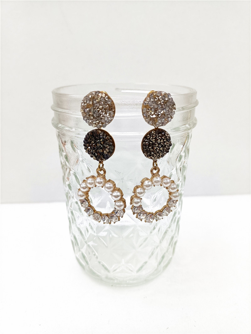 Autumn And Winter Earrings New Trendy Korean Long Style Fashion Personalized Earrings display picture 4