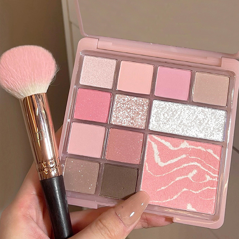 Light Yan people dream of love plate! 12 color blush eye shadow plate low saturation gentle rose gray pink first love atmosphere Light Yan people dream of love plate! 12 color blush eye shadow plate low saturation gentle rose gray pink first love atmosphere