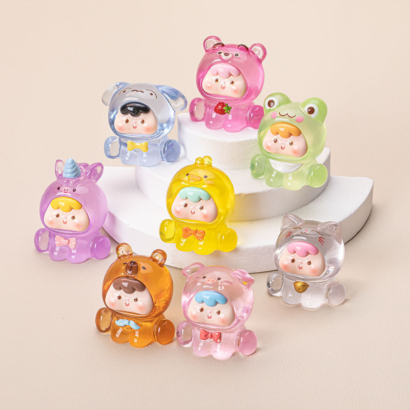 夜光アニメの高透動物の子diyアクセサリーの車の上の小さい景観のデスクトップの置物のキーホルダーの材料|undefined