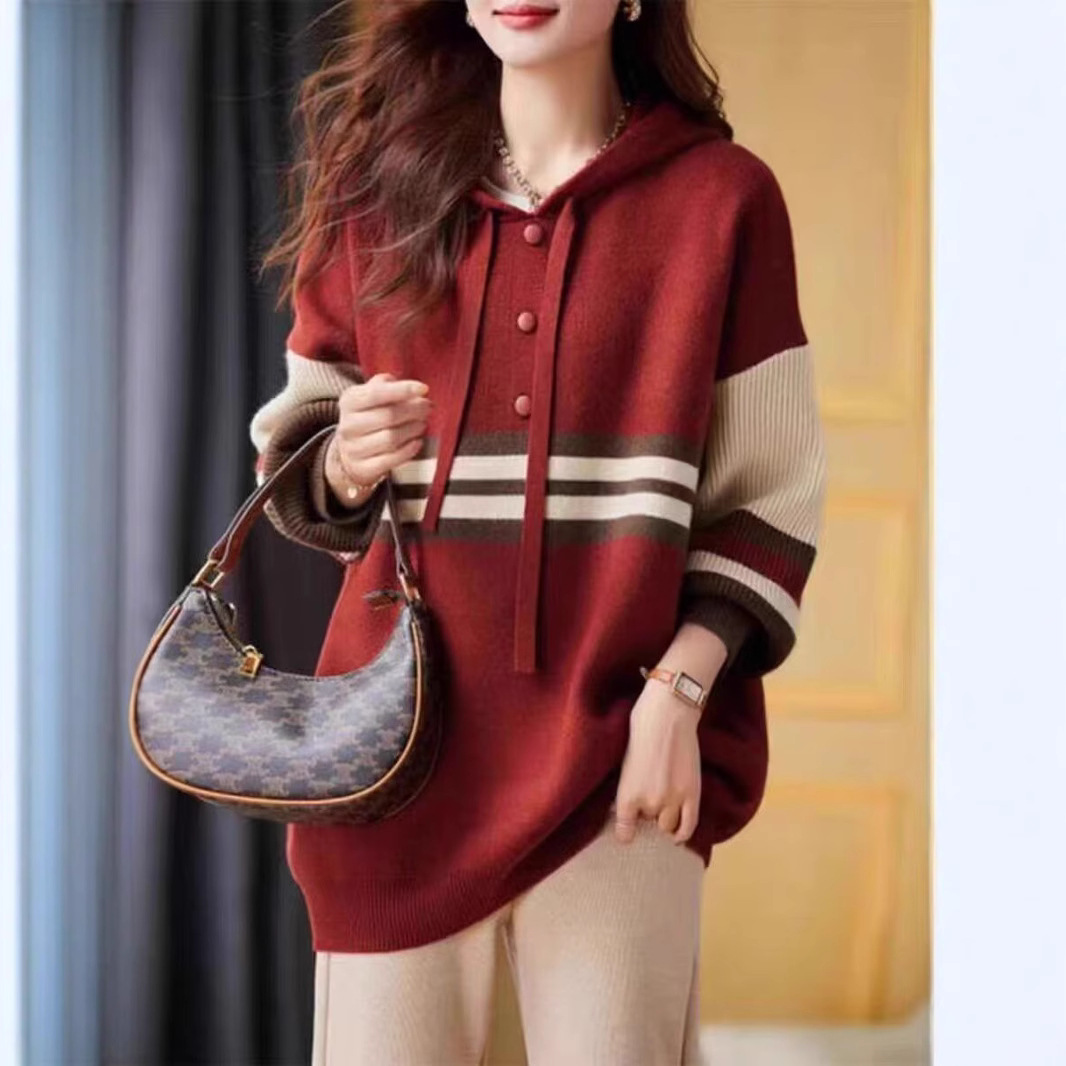 【 Famiglia Cashmere 】 Maglione da donna in lana a righe europee, versione coreana, con cappuccio largo, strato interno in maglia spessa_voghion.com