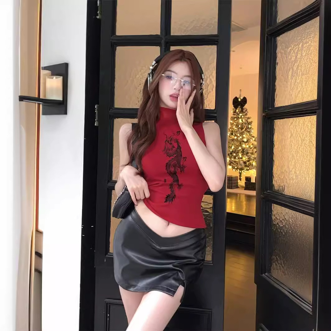 빨간색 인쇄 된 민소매 하이 넥 티셔츠 여성의 봄과 여름 새로운 스파이스 소녀 우아한 슬림 핏 슬리밍 내부 탑