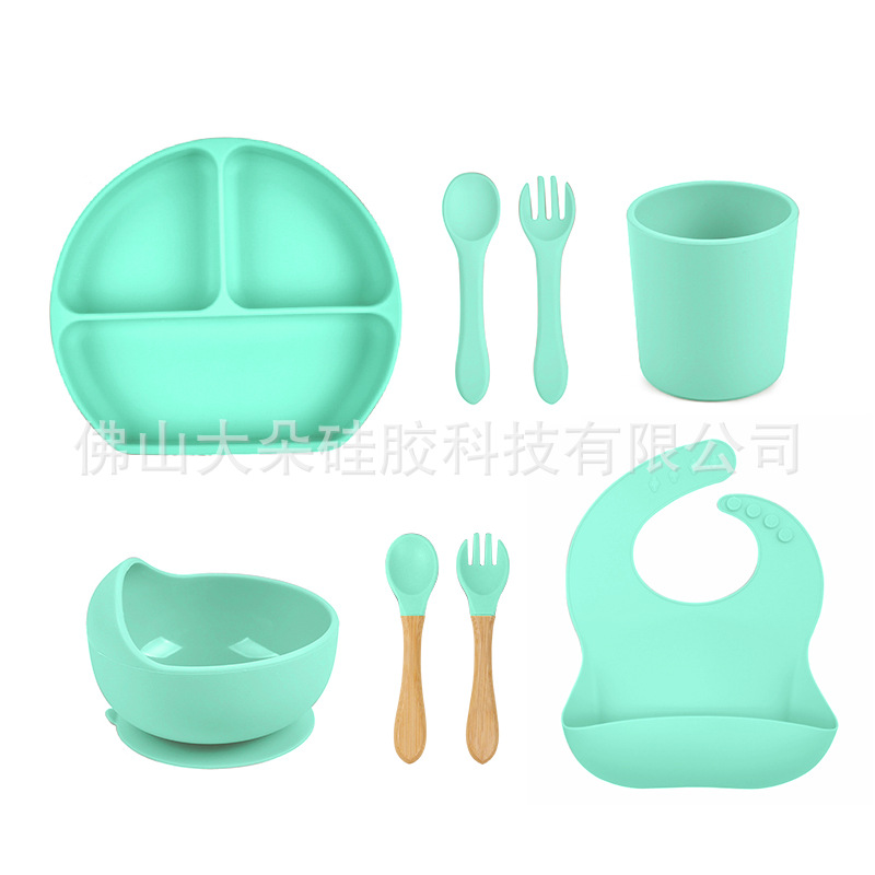 Precio bajo de la fábrica libre combinación de silicona bebé placa niños suplemento alimenticio tazón cuchara taza de agua babero traje