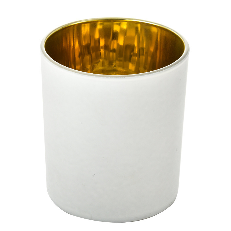 그림과 같이 8090 내부는 금도금, 외부는 무광택 흰색입니다.