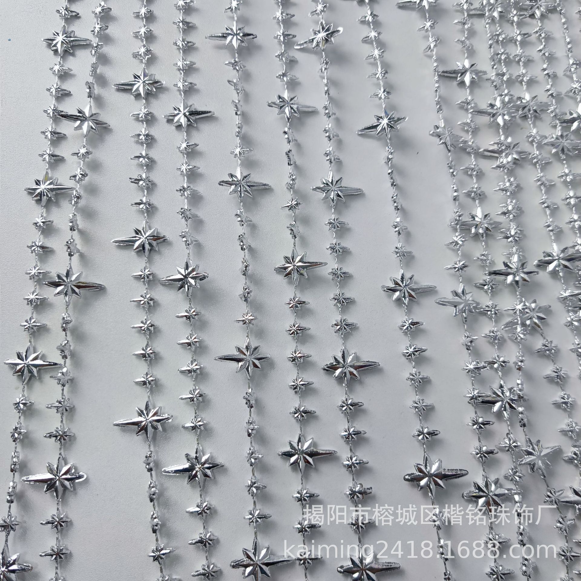 ����ֱ��ʥ����â������ ʥ����װ����â������ ʥ��������