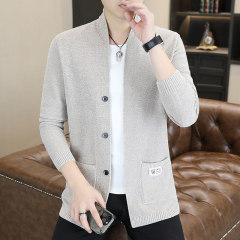 男性の高級ニットのカーディガンのファッションの新型のニットのかっこいいコートの春と秋の紳士服のカジュアルなセーター