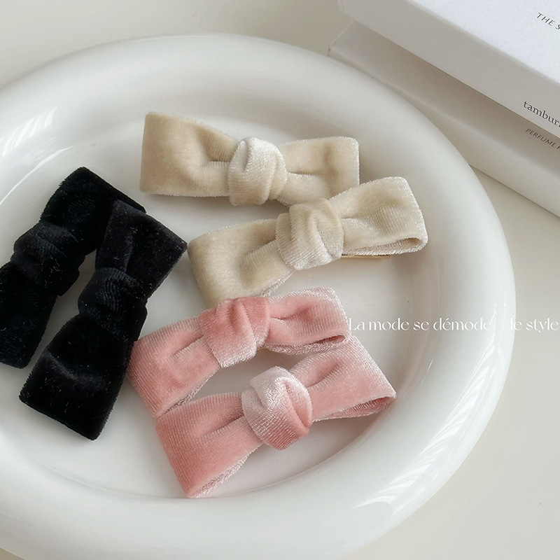 Fermaglio per capelli con fiocco in velluto stile francese_voghion.com