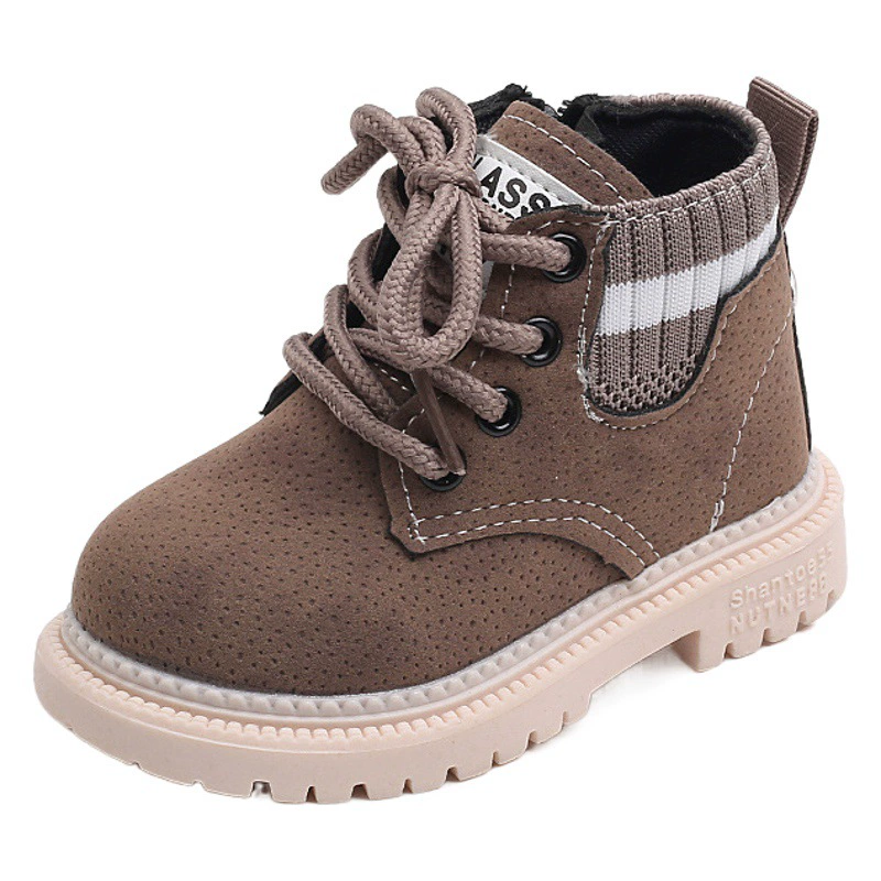 Сапоги в британском стиле для мальчиков, осень-зима 2024, детские нескользящие ботинки на мягкой подошве, модные универсальные повседневные короткие сапоги для девочек
