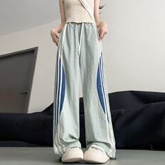 冰丝速干工装裤女2025夏季多巴胺休闲条纹薄款清凉运动阔腿伞兵裤
