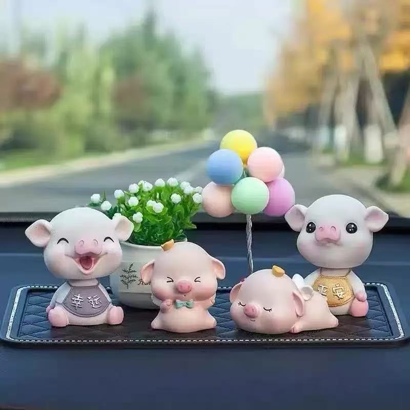 Car accessories and decorations: shaking head piggy, cute and creative high-end car interior decoration for goddesses