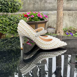 厚底凉鞋;平底拖鞋;高跟凉鞋