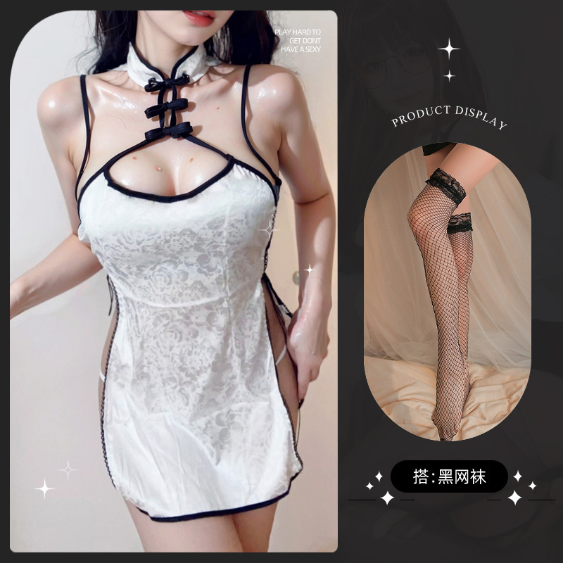 흰색 치파오 + 검정색 망사스타킹