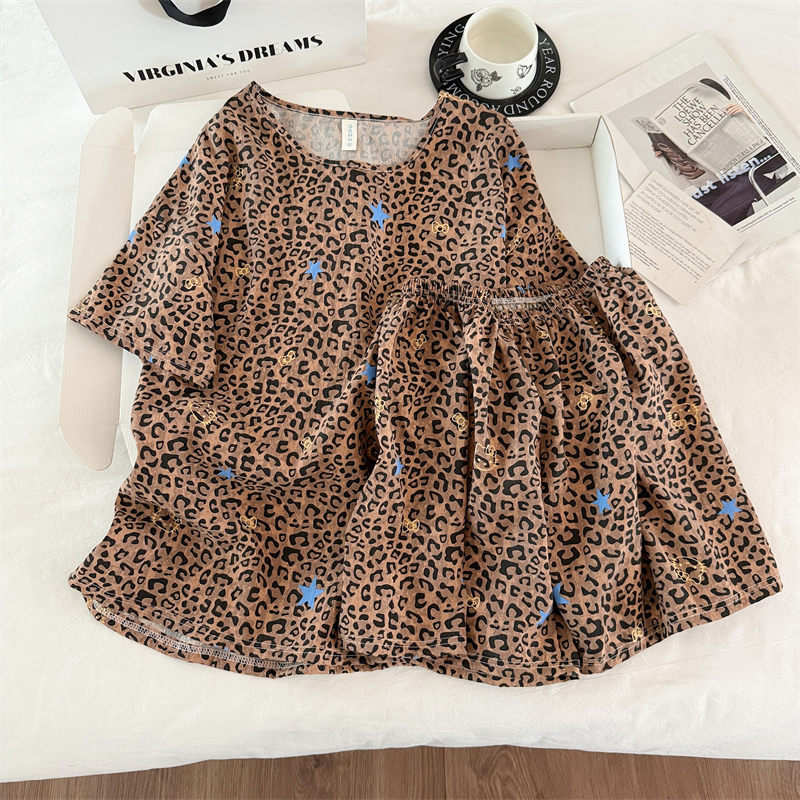 Transfronterizo al por mayor pijamas de algodón nubes de dibujos animados ropa de casa de mujer chaqueta manga corta pantalones cortos set set de cuello redondo set de dos piezas