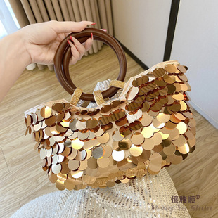 �¿�羳��Ƭ���ð��ֹ�����������ٴ�������Ɍ����b�����Ů