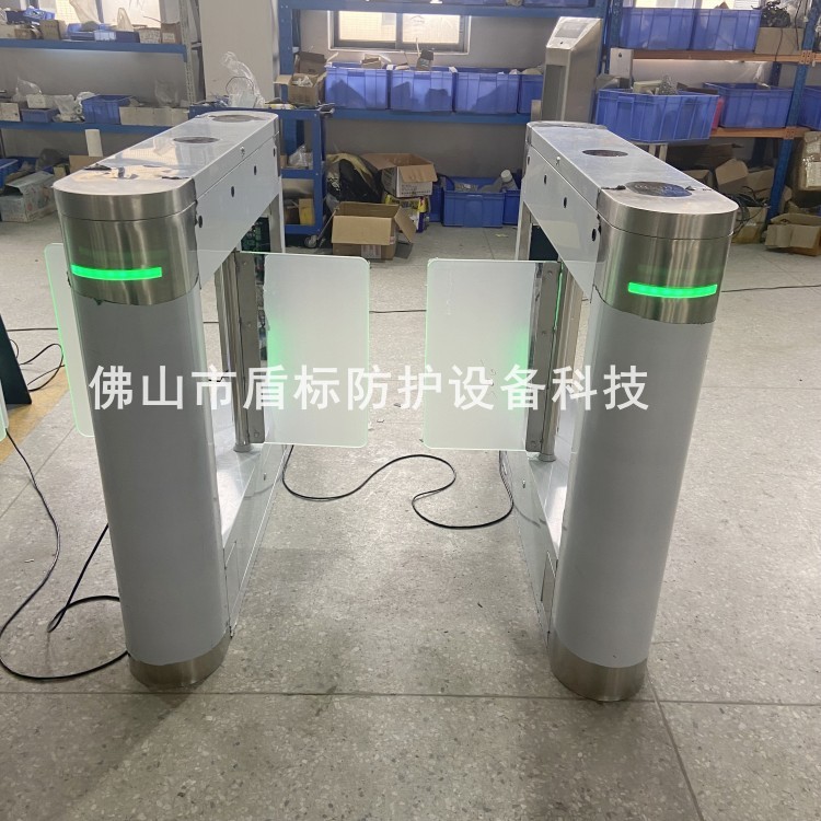 电控三辊道闸 人脸识别门禁考勤不锈钢翼闸 自动感应双向通道摆闸