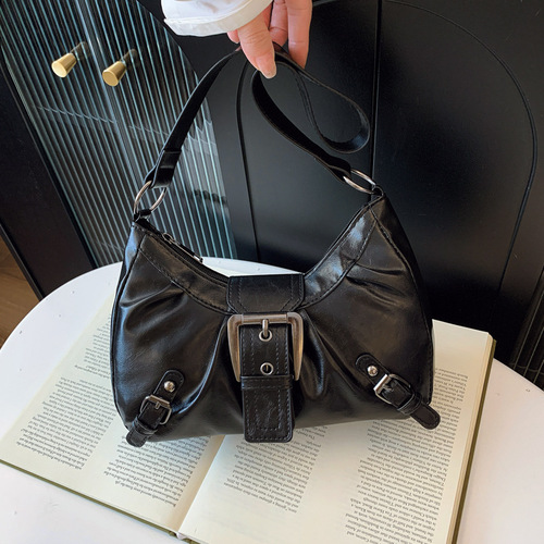 Large Capacity Pleated 2025 New Model American Distressed Style Underarm Crossbody Bag for Women Vintage Commute Elegant Motorbike