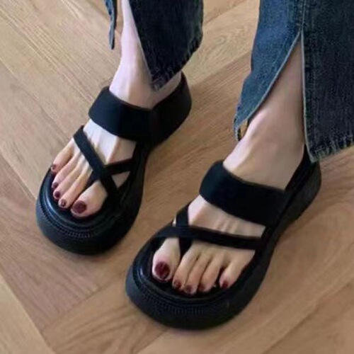 Outerwear women's summer ultra-hot fashionable footprint-feeling beach toe-open Roman sandals