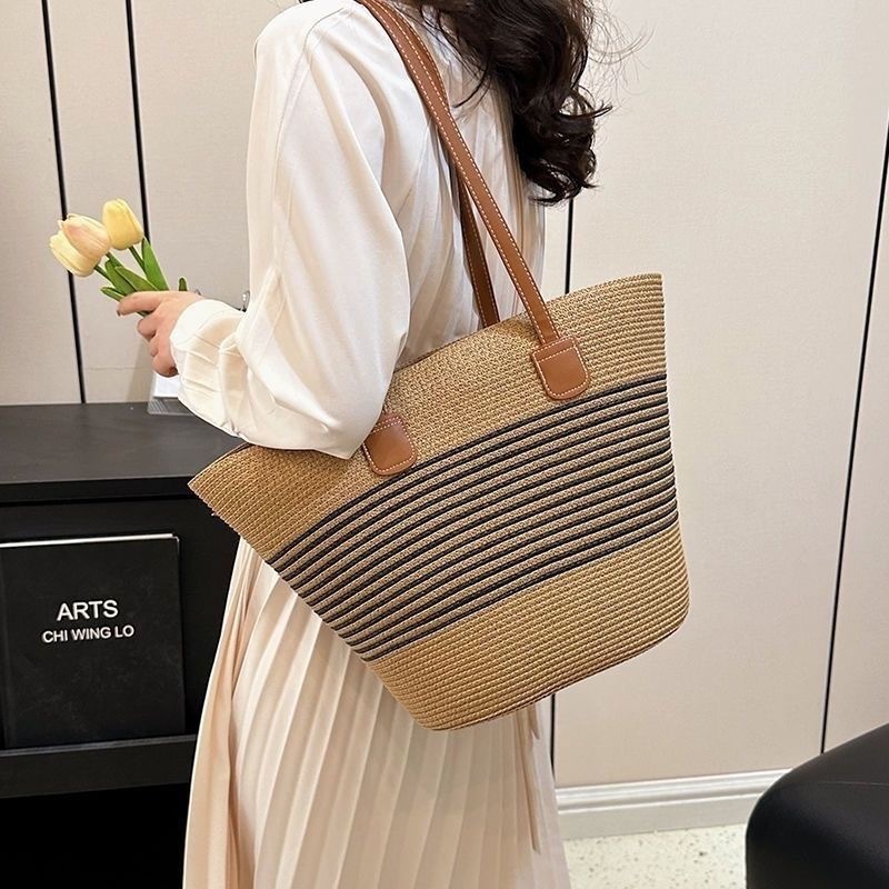 Summer Striped Shoulder Commuter Straw Bag New Large Capacity Casual Fashion Women's Beach Tote Bag