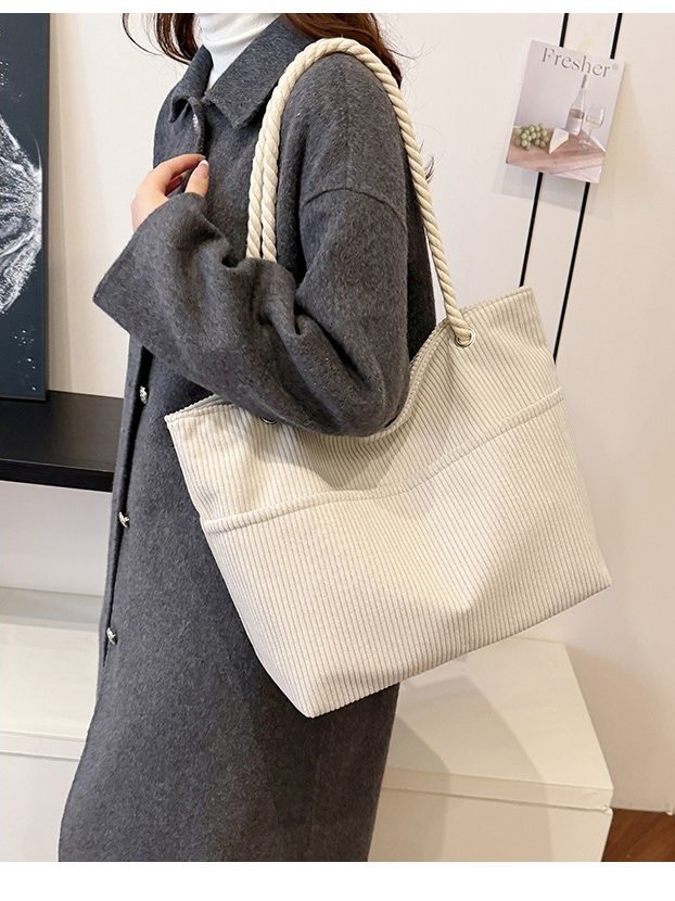 Bolsas de cordillera de invierno de mujeres 2024 bolsas de hombro casuales de gran capacidad bolsas de transporte populares