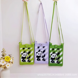 Spot wholesale Chengdu Panda Grandpa's same style knitted bag Children's Day casual versatile crossbody bag exquisite mobile phone bag