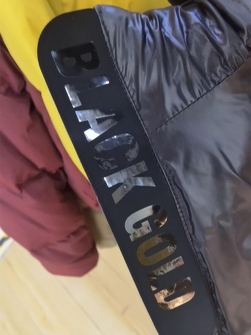 Damkläder Svart och guldfärgad exklusiv! Huvad, förtjockad, lös, varm, puffbrödskort Varm jacka_voghion.com