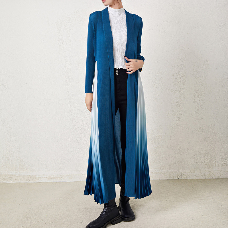 European and American Pleated Mid-Length Windbreaker Women's Autumn Clothing Slim Loose Large Size Miyake Niche Gradient Long Outwear for Women