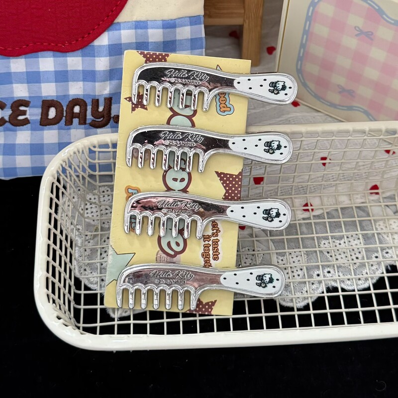 Sweet and cool style silver cat comb hair clip, Japanese sweet versatile girly style bangs duckbill clip hair accessory Sweet and cool style silver cat comb hair clip, Japanese sweet versatile girly style bangs duckbill clip hair accessory