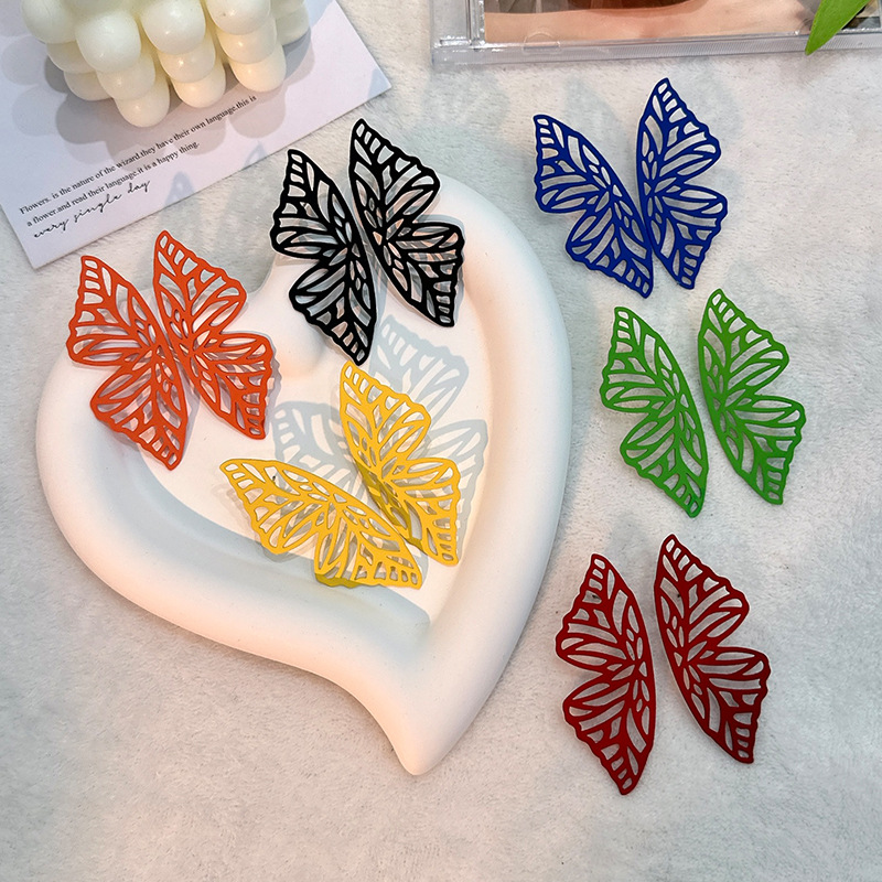 Casual Butterfly Alloy Stoving Varnish Women's Ear Studs display picture 2