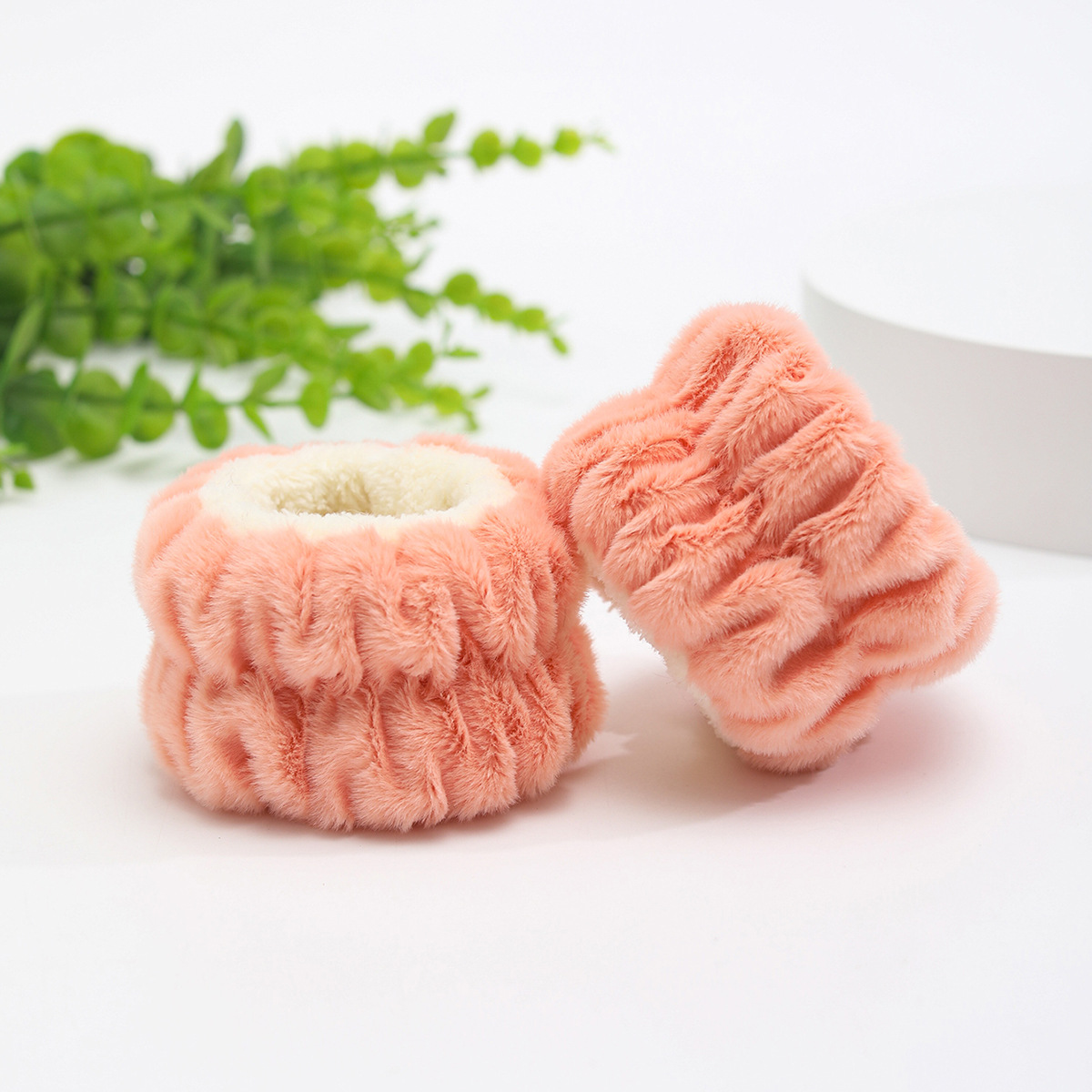 Otoño y invierno de peluche de jade de dibujos animados lavarse la cara correa de cabello adorable oso color combinación correa de cabello de muñeca impermeable adornamientos de cabello al por mayor