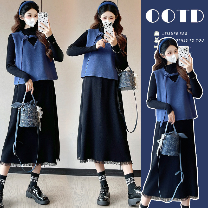 Maternity Nursing Dress 2025 Autumn and Winter New Knitted Vest Sweater Dress Two-Piece Set