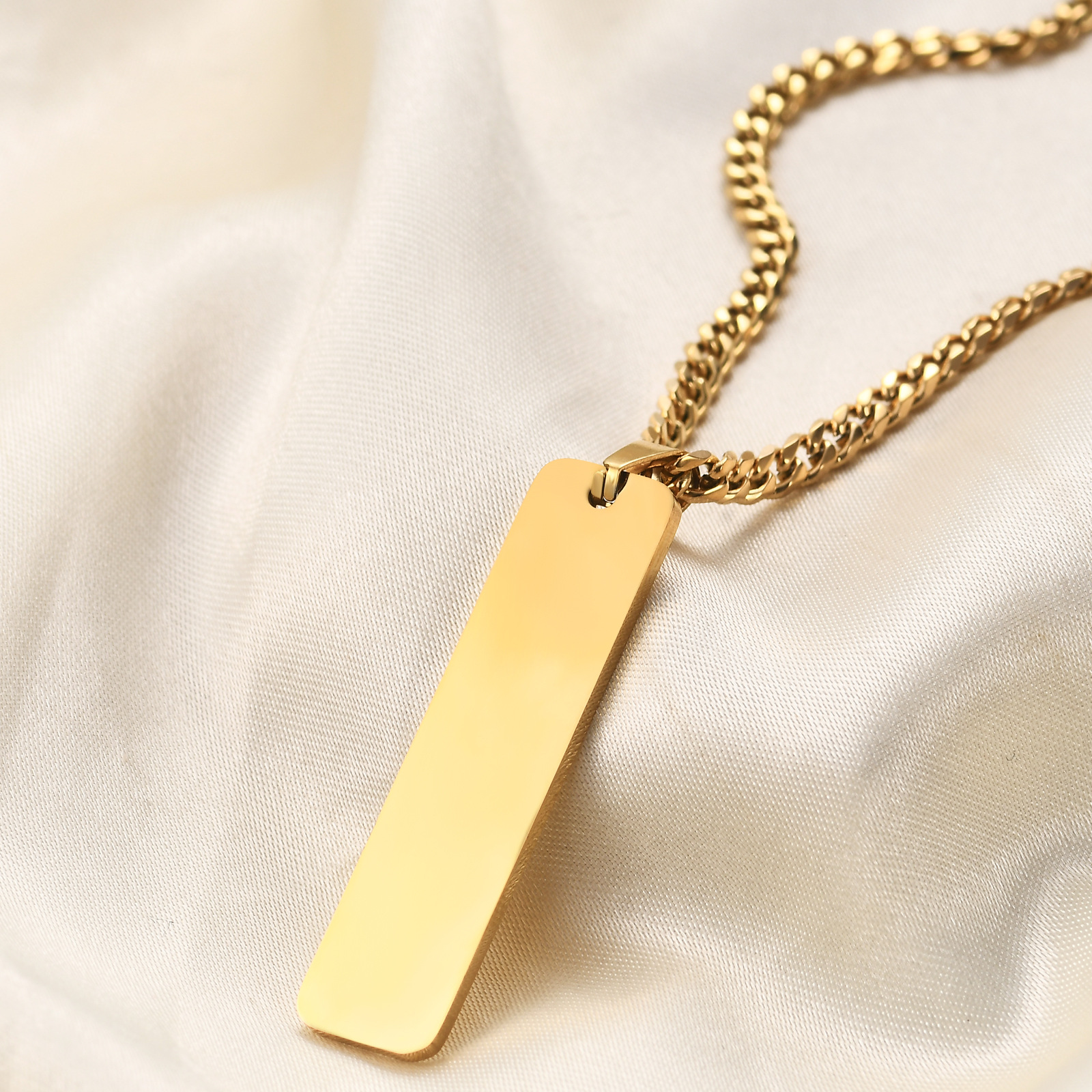 Halsband för män med militärbricka i stål modern stil_voghion.com