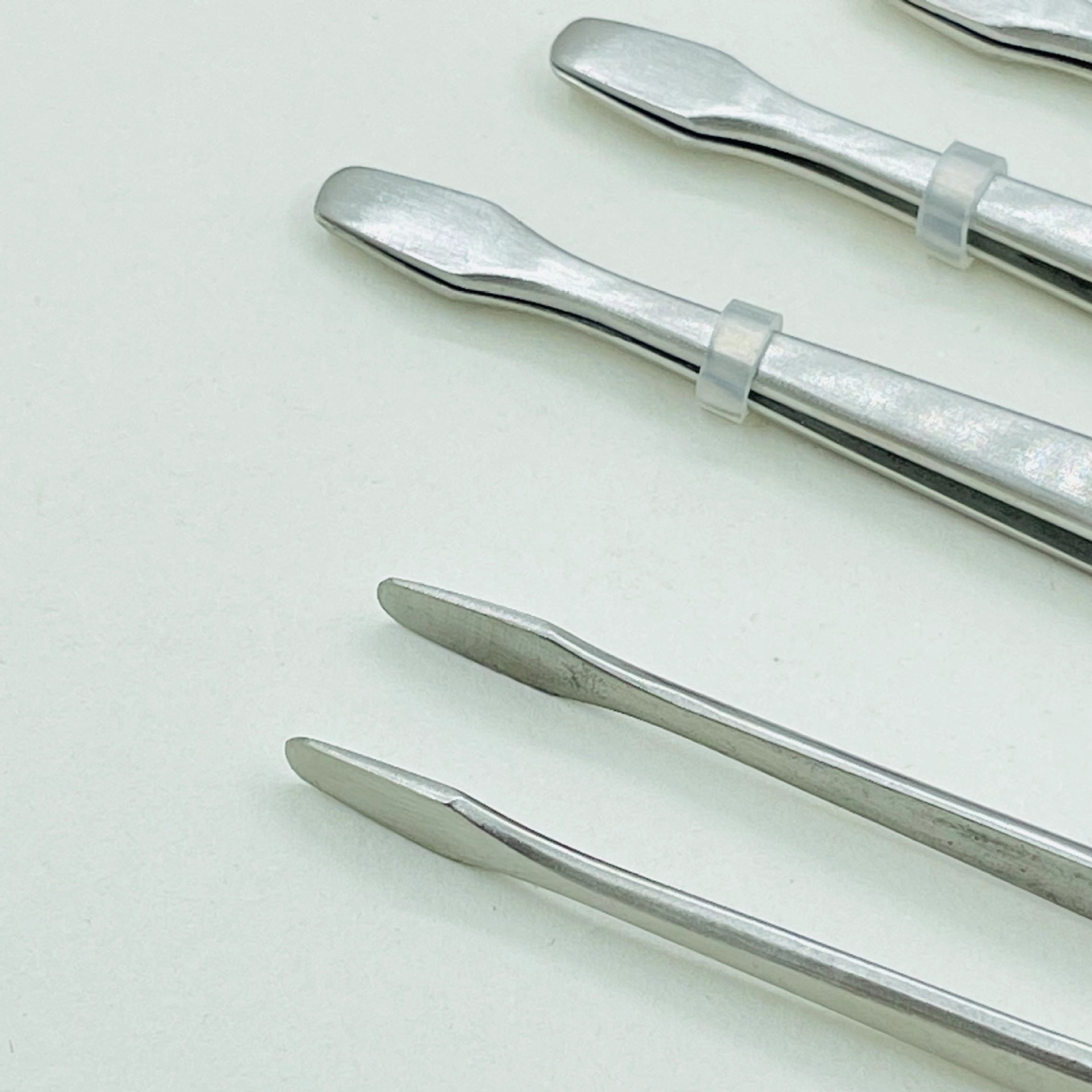 跨境花伴礼品牌扁头加长精密压花专用镊子用过的都说好用爆款工具