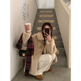 Маленький белый медведь экологически чистое мех имитация водяной норки. Внешние набор женщин в зимнем оланче.