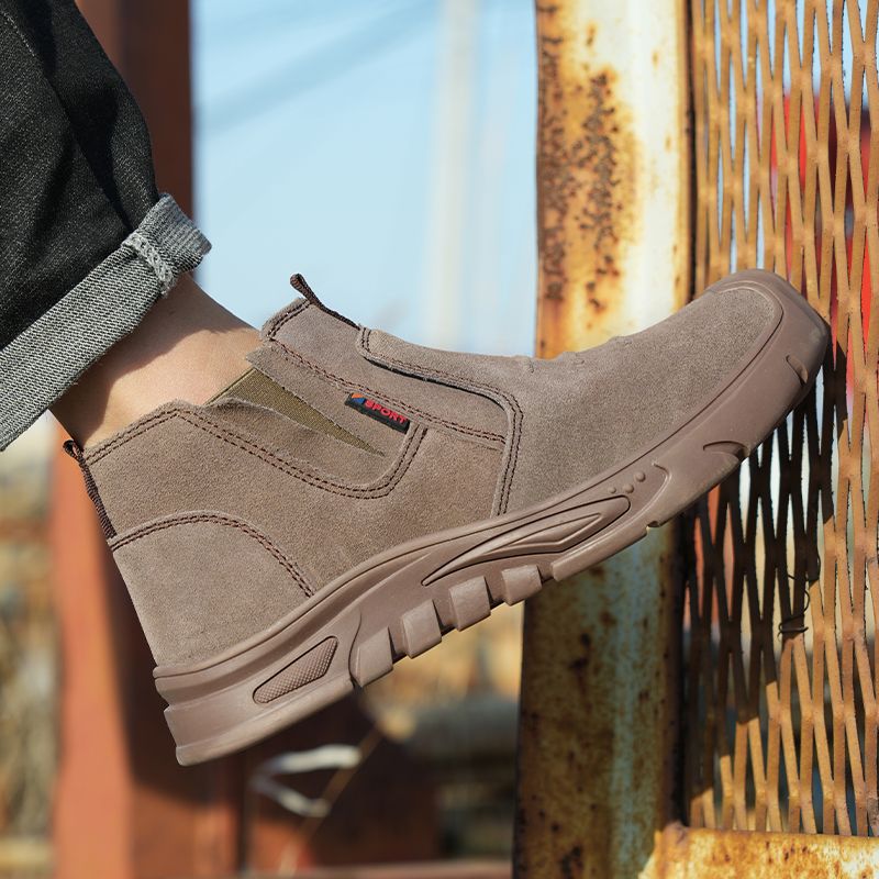 劳保鞋男轻便透气防砸防刺穿工作防烫实电焊钢包头心底夏季安全鞋