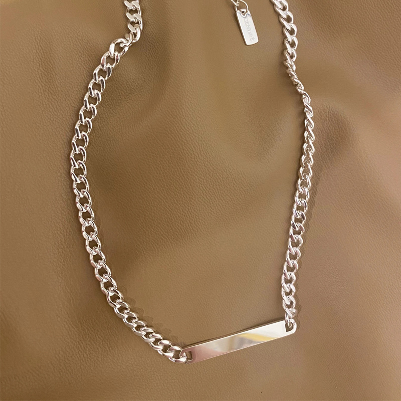 Collier pendentif carré minimaliste en acier inoxydable_voghion.com