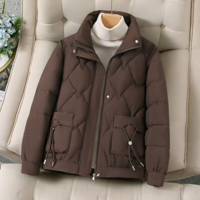 Comercio exterior ropa de algodón para mujeres 2025 nueva ropa de algodón corta de tamaño grande para mujeres chaqueta de invierno chaqueta de algodón pequeño lote image 1