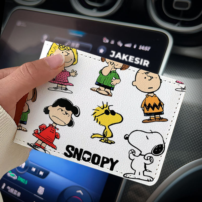 Lindo Snoopy coche Licencia de Conducir cubierta protectora cubierta de cuero vehículo de motor Certificado de licencia de conducir dos en uno