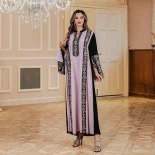 Cross-Border Arabic Long Dress Women's Elegant Fashion V-Neck Long-Sleeve Gown Foreign Trade Abaya Patchwork Embroidered Robe