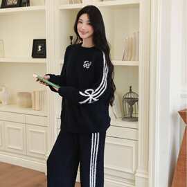 YUXIU秋冬新款玫瑰绒睡衣加厚加绒圆领简约休闲女款保暖家居服可