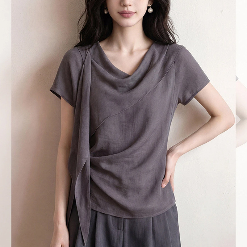 Unique and Beautiful Gray Collared Blouse for Women, Summer Short-Sleeve T-Shirt with Ribbon, Stylish and Elegant New Top Unique and Beautiful Gray Collared Blouse for Women, Summer Short-Sleeve T-Shirt with Ribbon, Stylish and Elegant New Top