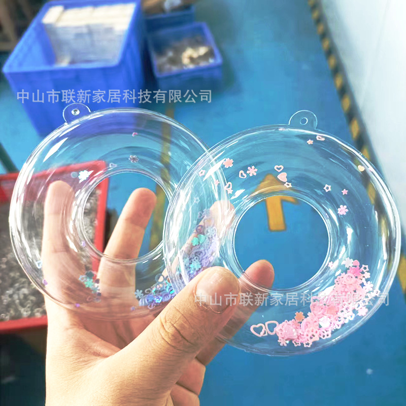 พวงกุญแจพองลม PVC พิมพ์สีแบบสั่งทำ ห่วงยางว่ายน้ำเคลือบกลิตเตอร์ PVC ของชำร่วยงานแต่งงาน