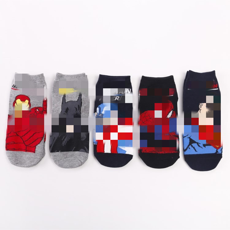 Calcetines de comercio exterior nuevos calcetines lindos de la historieta Calcetines de las mujeres ocasionales coreanas crayón pequeños nuevos calcetines de La Boca baja al por mayor