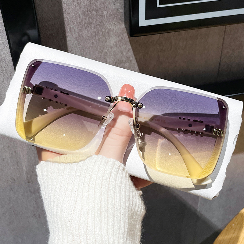 2025 新しいファッションカットエッジサングラスハーフフレーム高品質トレンディなシンプルなサングラス女性のファインフラッシュリトルレッドブック卸売|undefined
