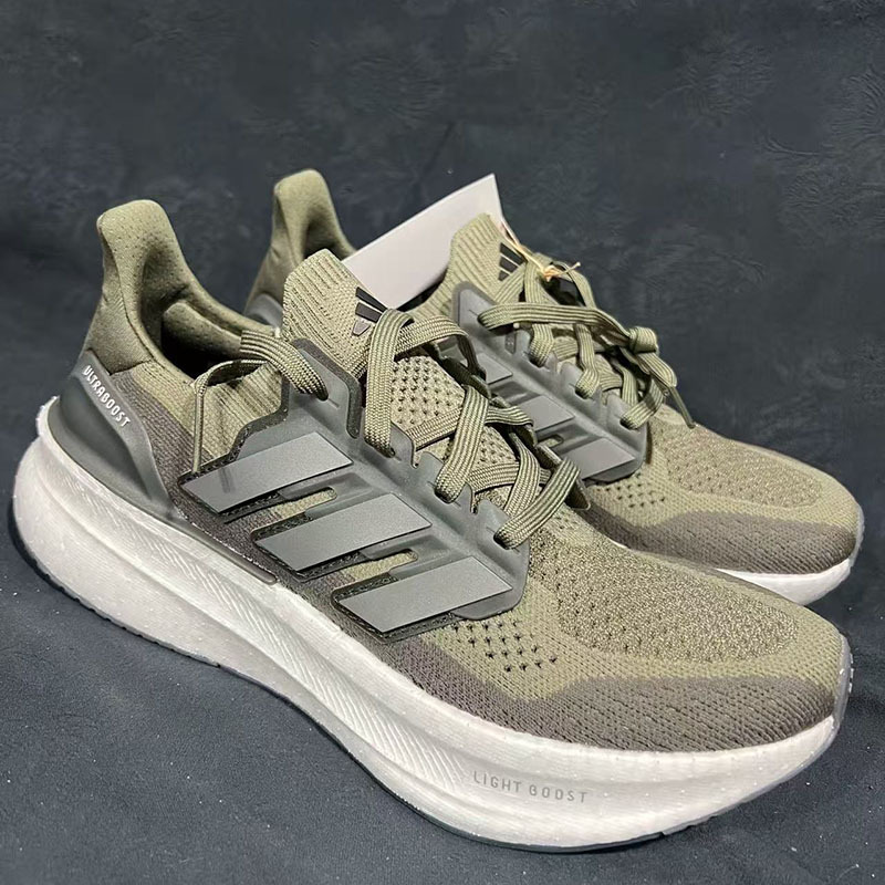 Ultraboost7.0 Men's Shoes Summer Breathable Hollow Thick-Soled Running Shoes Non-Slip Cushioning Outdoor Casual Shoes Ultraboost7.0 Men's Shoes Summer Breathable Hollow Thick-Soled Running Shoes Non-Slip Cushioning Outdoor Casual Shoes