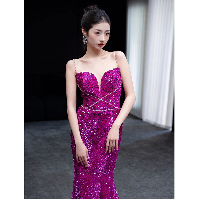 フランス式の魚の尾の敬酒服の新婦の高級感のスパンコールの夜のドレスの朝の服のガーターの婚約するスカートの宴会の司会者の女性|undefined