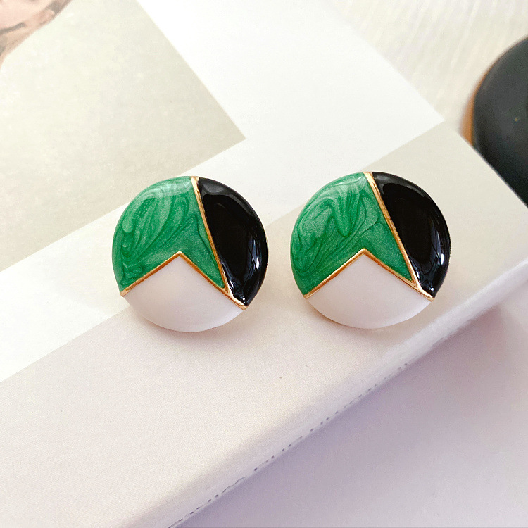 Women'S Gender Enamel, Hollow Out Design 1 Pair Retro Geometric Plaid Alloy Enamel Hollow Out Women's Ear Studs