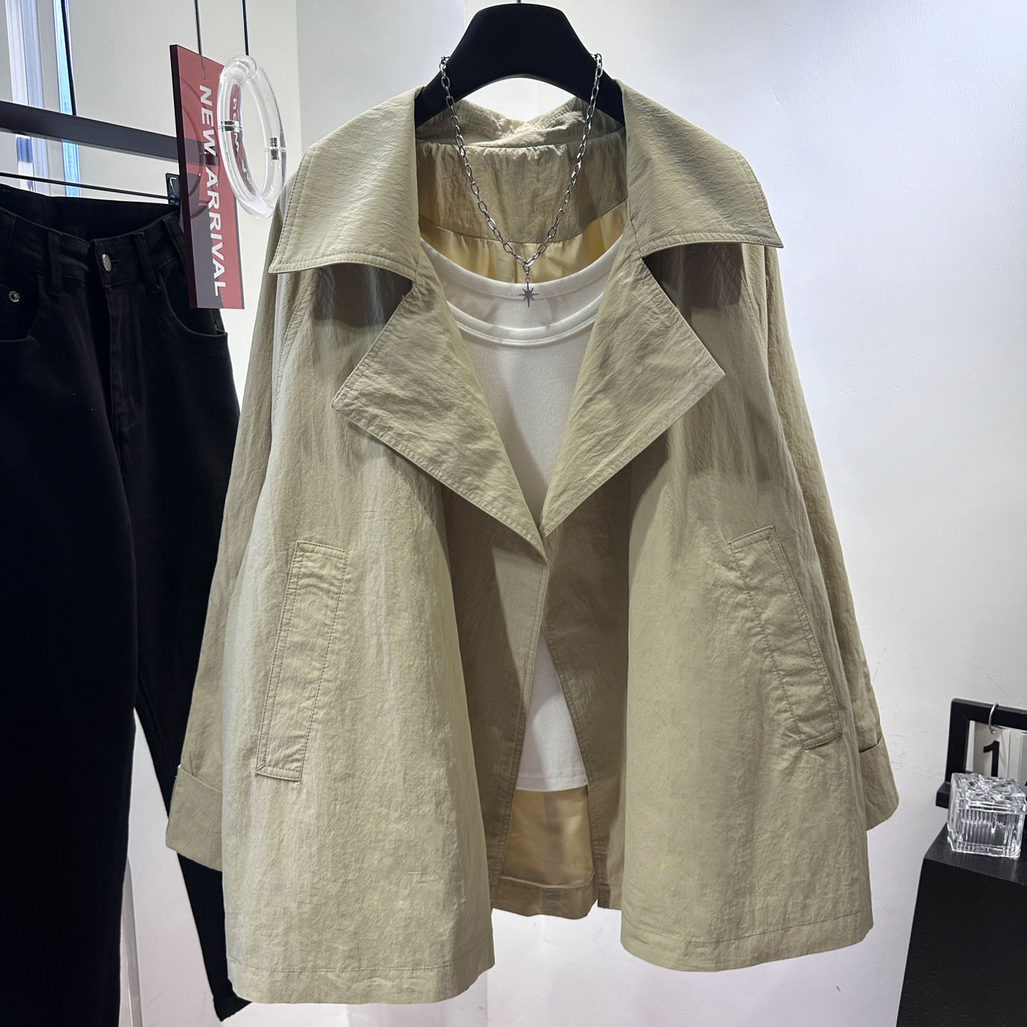 X1V Large Lapel Windbreaker Jacket for Women in Early Autumn, Loose and Good-Looking for Small People